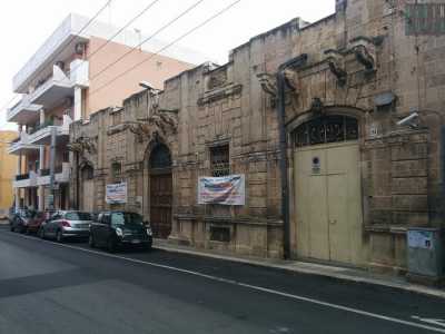L�ex �fabbrica� di mandorle di Ceglie del Campo...